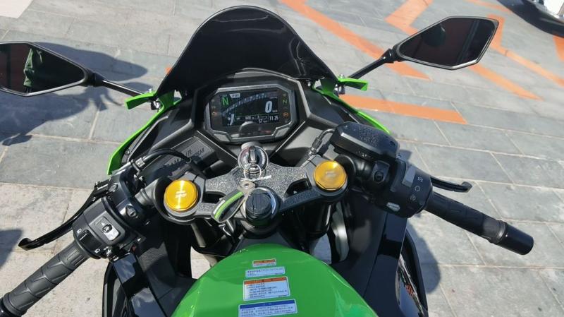 B Zx R